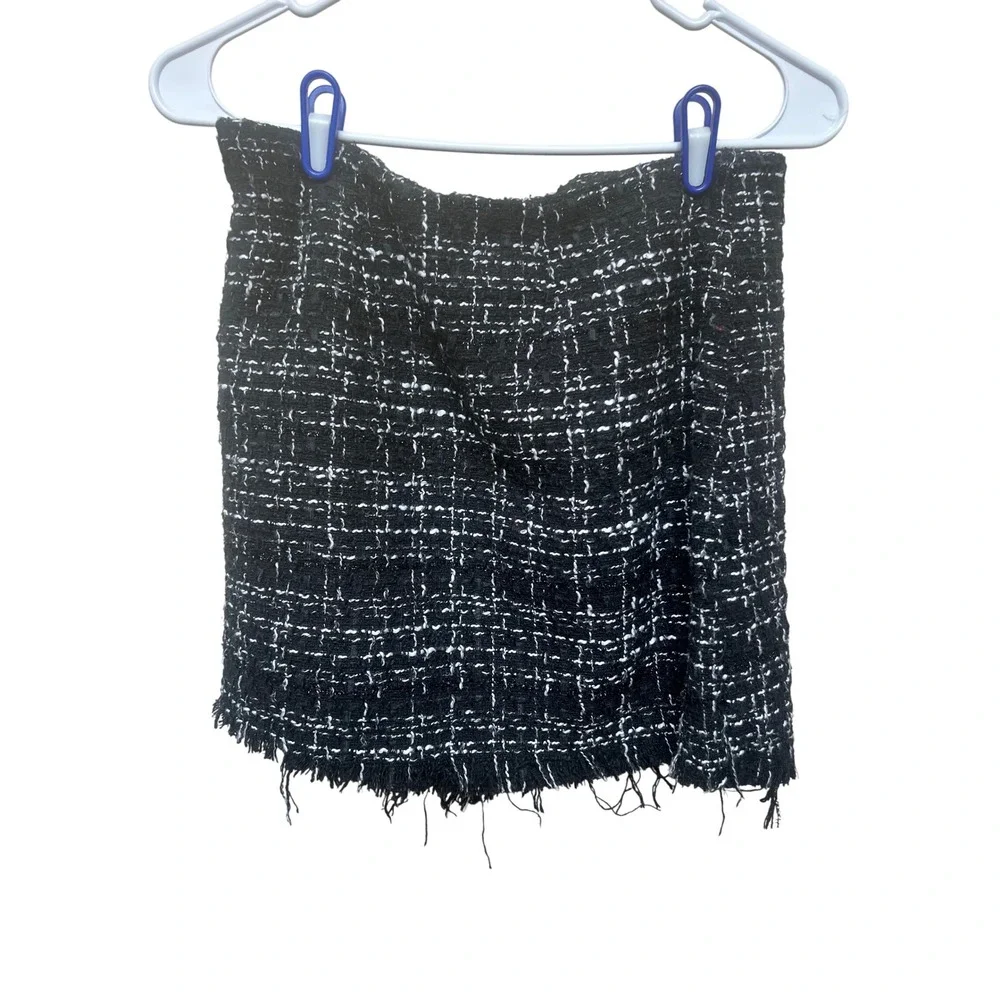 Blue Rain Francesca's Tweed Mini Skirt‎ Black White Pearl Button Detail M